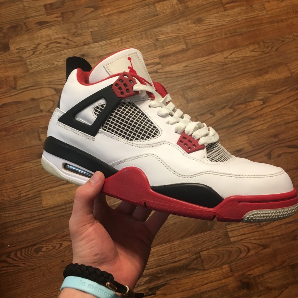 Jordan 4